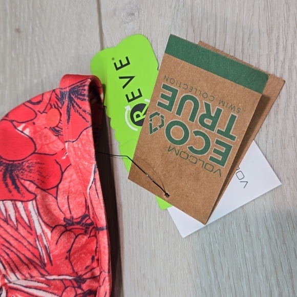 NWT Volcom Women Sea U soon Halter Eco True Swim bikini top sz L - Picture 3 of 8